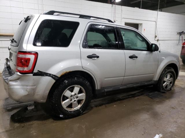 1FMCU93719KA93669 - 2009 FORD ESCAPE XLT SILVER photo 3