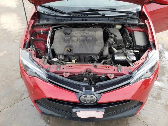 5YFBURHE5JP760045 - 2018 TOYOTA COROLLA L RED photo 11