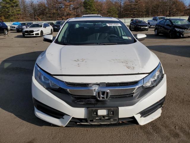 19XFC2F74JE208540 - 2018 HONDA CIVIC EX WHITE photo 5