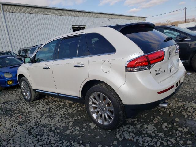 2LMDJ8JK8FBL30229 - 2015 LINCOLN MKX WHITE photo 2