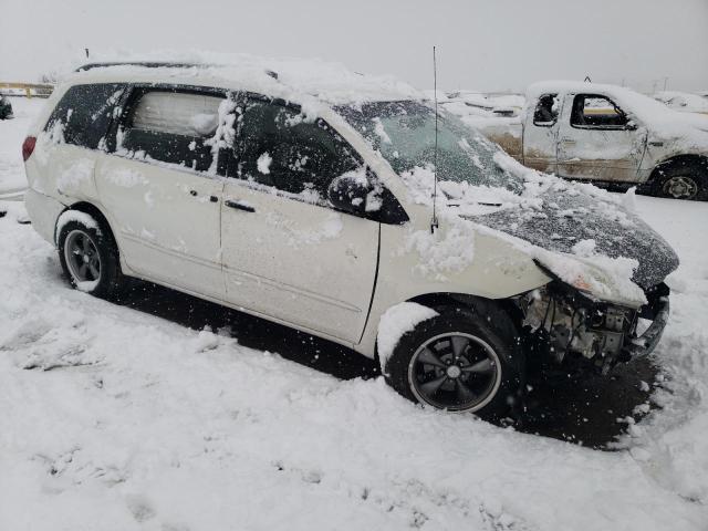 5TDZA23C15S225764 - 2005 TOYOTA SIENNA CE WHITE photo 4