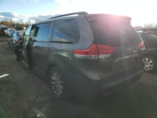 5TDDK3DC8CS031189 - 2012 TOYOTA SIENNA XLE GRAY photo 2