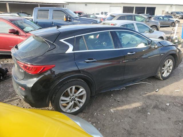 SJKCH5CP2JA057613 - 2018 INFINITI QX30 BASE Schwarz Foto 3