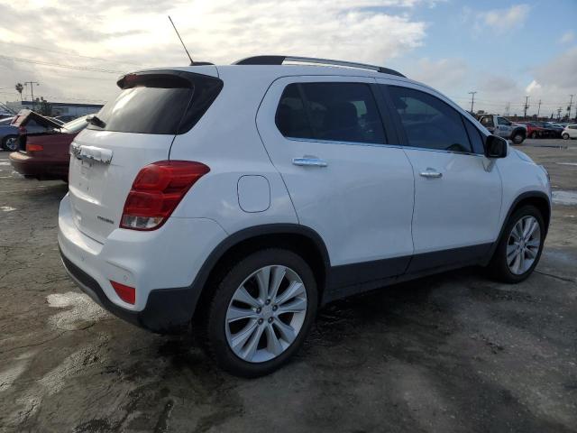 3GNCJMSB8LL313389 - 2020 CHEVROLET TRAX PREMIER WHITE photo 3