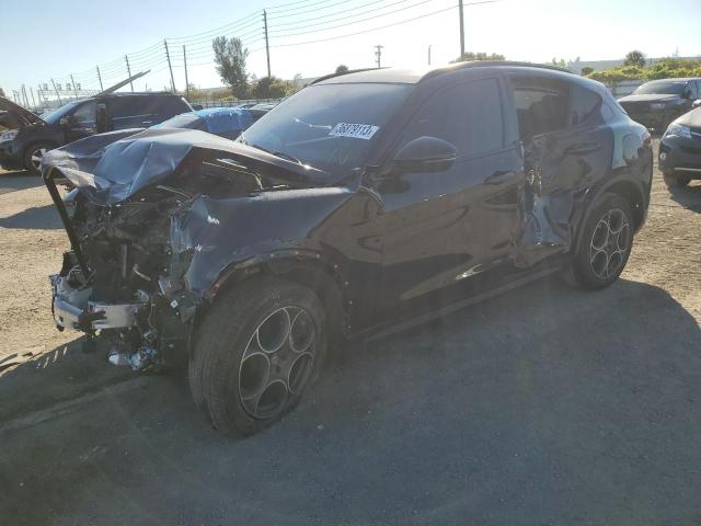 ZASFAKPN6J7B77527 - 2018 ALFA ROMEO STELVIO SPORT Schwarz Foto 1