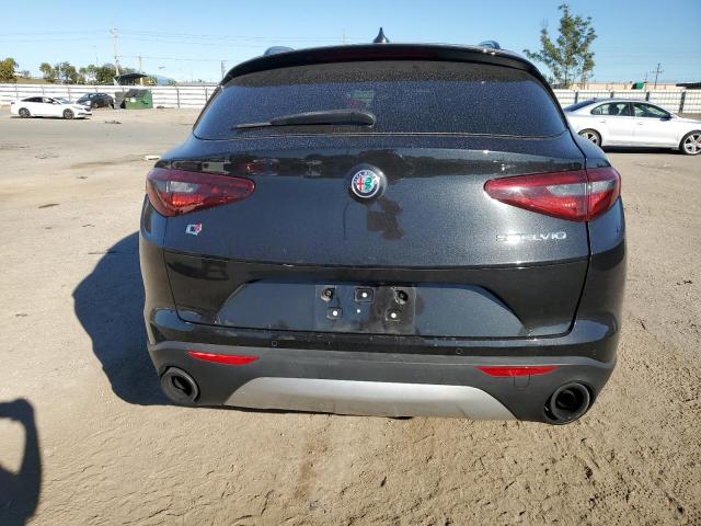 ZASFAKPN6J7B77527 - 2018 ALFA ROMEO STELVIO SPORT Schwarz Foto 6