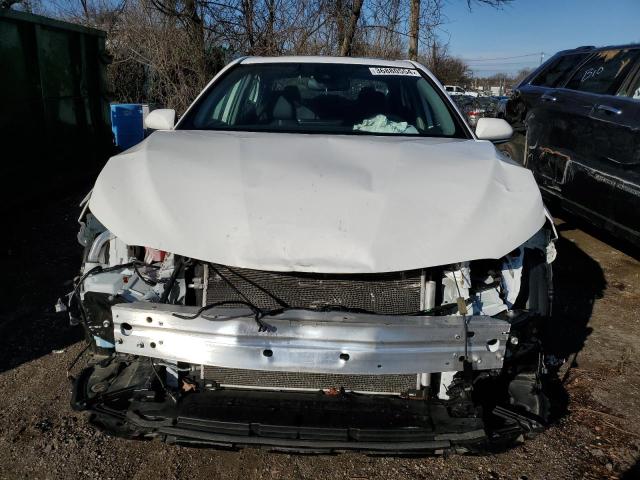 4T1S11AKXPU142303 - 2023 TOYOTA CAMRY SE NIGHT SHADE WHITE photo 5