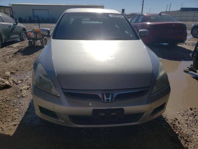 1HGCM56377A004634 - 2007 HONDA ACCORD SE SILVER photo 5