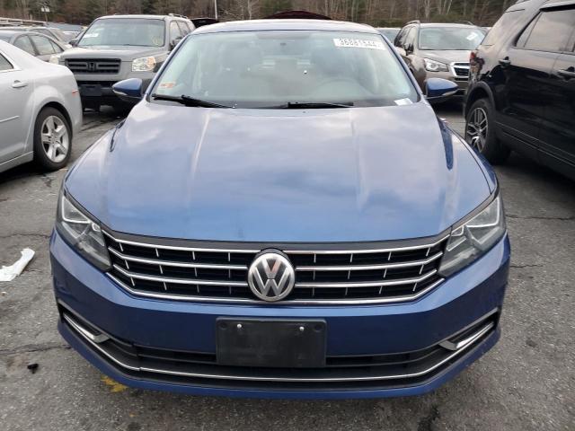 1VWBT7A37GC032807 - 2016 VOLKSWAGEN PASSAT SE BLUE photo 5