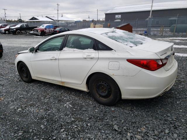 5NPEC4AC0DH605254 - 2013 HYUNDAI SONATA SE WHITE photo 2