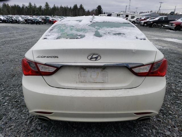 5NPEC4AC0DH605254 - 2013 HYUNDAI SONATA SE WHITE photo 6