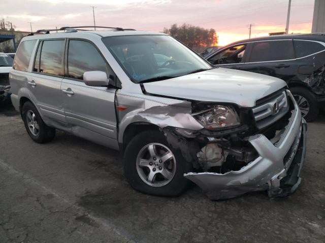 2HKYF18526H523328 - 2006 HONDA PILOT EX SILVER photo 4