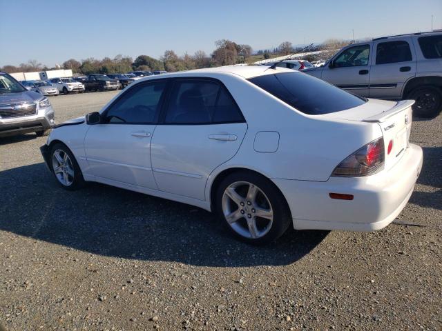 JTHBD192640090637 - 2004 LEXUS IS 300 WHITE photo 2