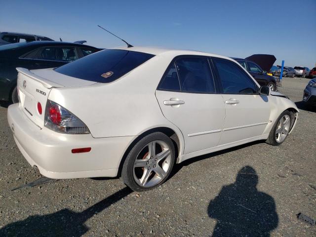 JTHBD192640090637 - 2004 LEXUS IS 300 WHITE photo 3