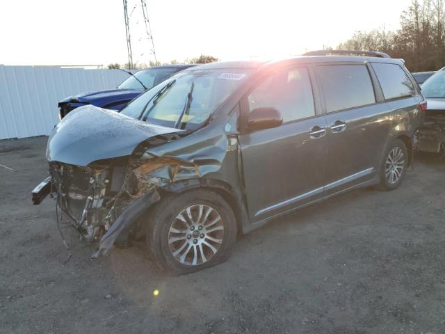 5TDYZ3DC2JS920404 - 2018 TOYOTA SIENNA XLE GREEN photo 1