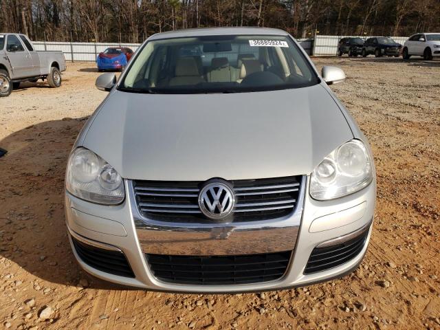 3VWRX7AJ8AM105061 - 2010 VOLKSWAGEN JETTA SE SILVER photo 5