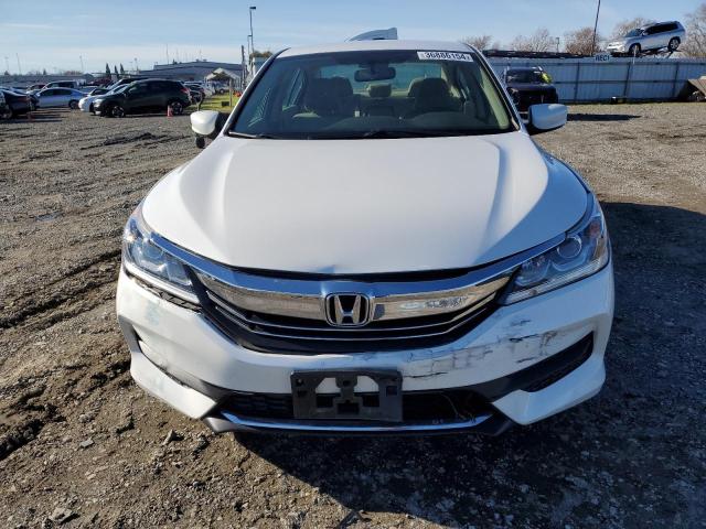 1HGCR2F31HA051174 - 2017 HONDA ACCORD LX WHITE photo 5