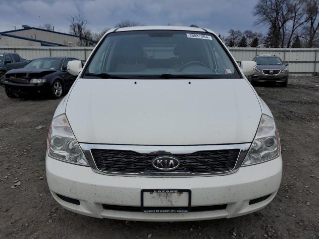 KNDMG4C74C6435795 - 2012 KIA SEDONA LX WHITE photo 5