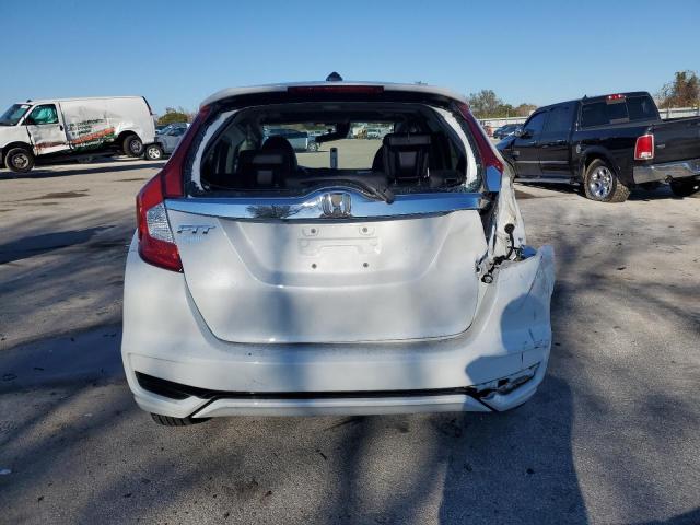 3HGGK5H0XJM724787 - 2018 HONDA FIT EX WHITE photo 6