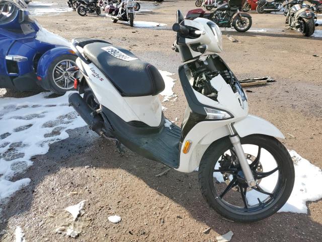 ZAPM898G4M7002829 - 2021 PIAGGIO 150CC 150 CREAM photo 1