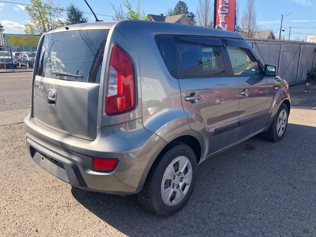 KNDJT2A57D7617622 - 2013 KIA SOUL  photo 4