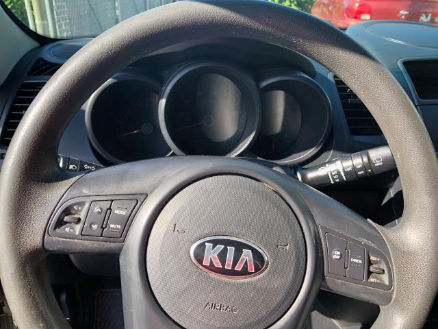 KNDJT2A57D7617622 - 2013 KIA SOUL  photo 8