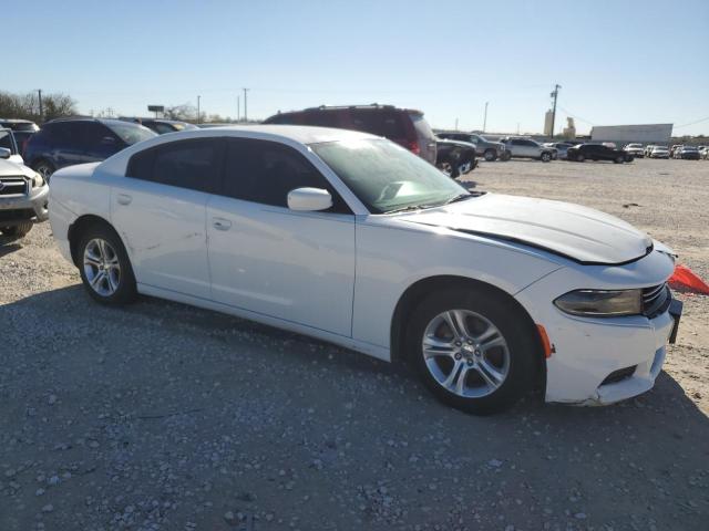 2C3CDXBGXFH767982 - 2015 DODGE CHARGER SE WHITE photo 4