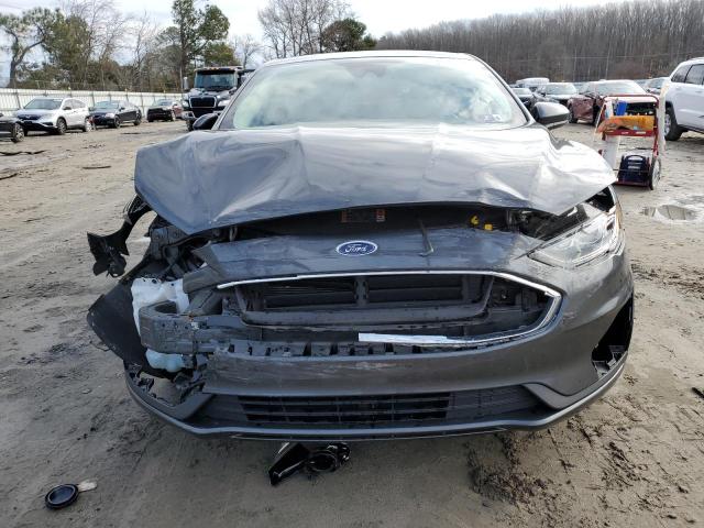 3FA6P0HDXKR279852 - 2019 FORD FUSION SE CHARCOAL photo 5