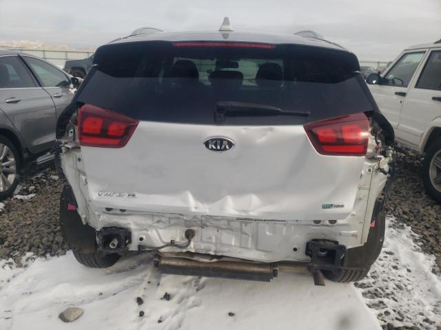 KNDCB3LCXL5365730 - 2020 KIA NIRO LX SILVER photo 6