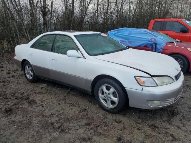 JT8BF22G3V5002895 - 1997 LEXUS ES 300 WHITE photo 4