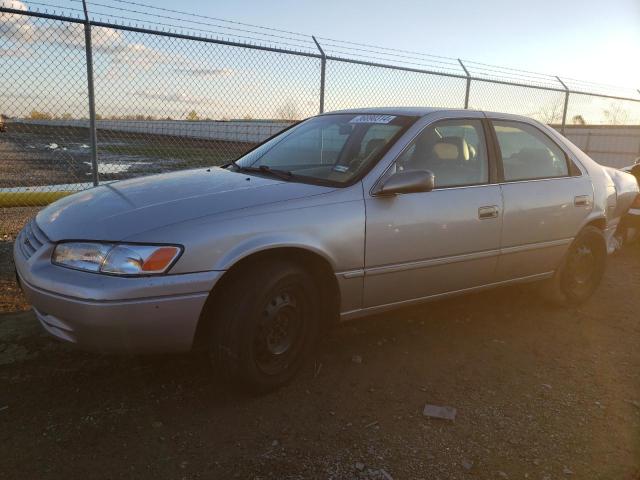 4T1BF22K9WU060177 - 1998 TOYOTA CAMRY CE BEIGE photo 1