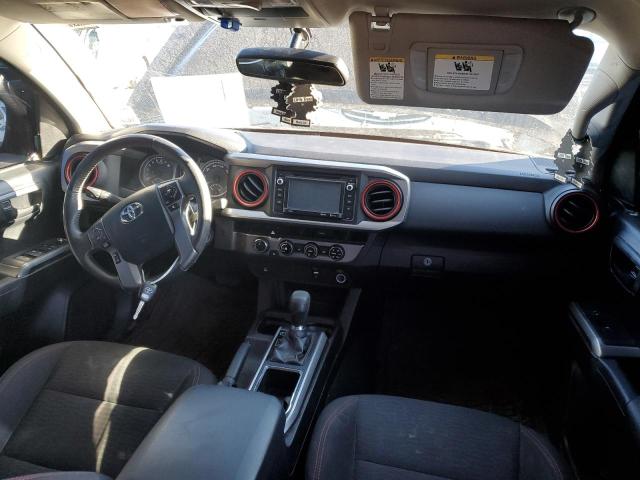 5TFCZ5AN3HX070685 - 2017 TOYOTA TACOMA DOUBLE CAB 黑色 照片 8