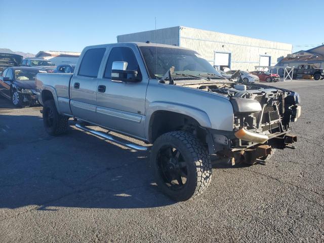 1GCHK23U05F857222 - 2005 CHEVROLET silverado K2500 HEAVY DUTY BEIGE photo 4