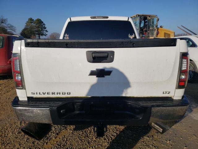 2GCEK13M771599515 - 2007 CHEVROLET SILVERADO K1500 CREW CAB WHITE photo 6