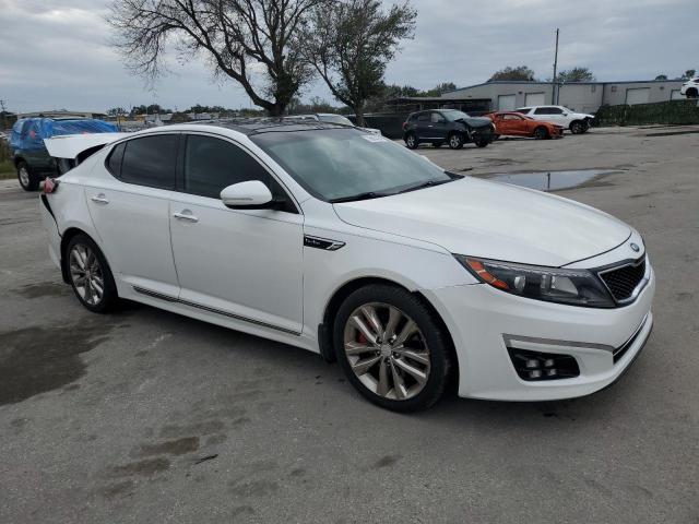 5XXGR4A63EG323950 - 2014 KIA OPTIMA SX WHITE photo 4