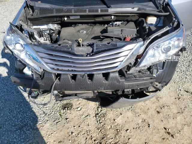 5TDYZ3DC0HS843932 - 2017 TOYOTA SIENNA XLE SILVER photo 12