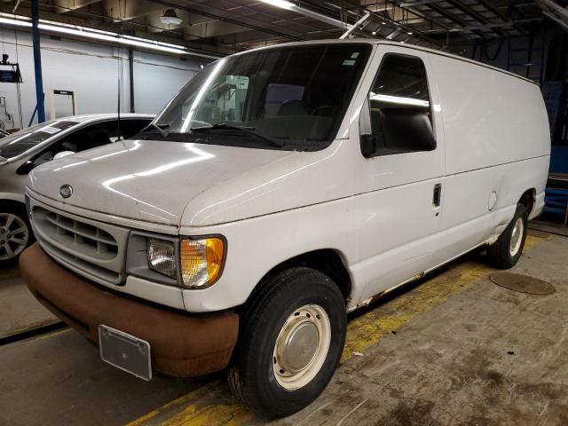 1FTRE14222HA06574 - 2002 FORD ECONOLINE E150 VAN WHITE photo 1