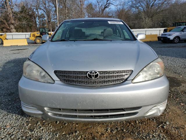 4T1BE32K62U044327 - 2002 TOYOTA CAMRY LE/X LE SILVER photo 5