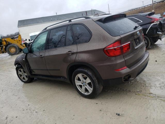 5UXZV4C51CL889898 - 2012 BMW X5 XDRIVE35I BROWN photo 2