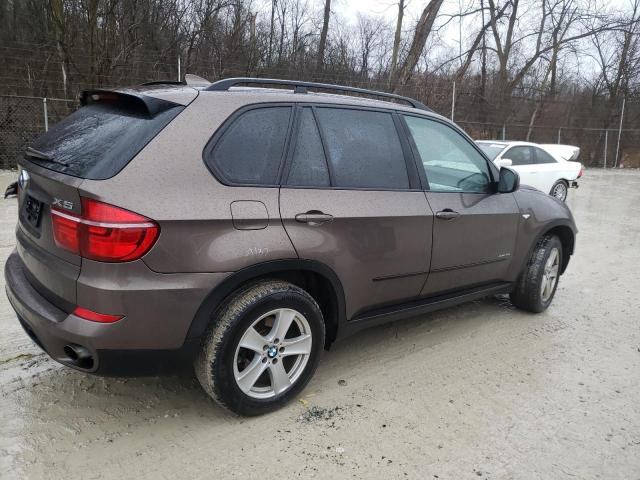 5UXZV4C51CL889898 - 2012 BMW X5 XDRIVE35I BROWN photo 3