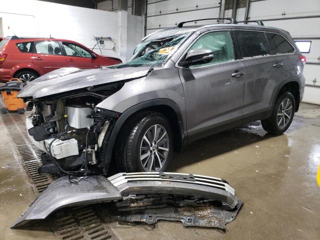 2019 TOYOTA HIGHLANDER SE, 