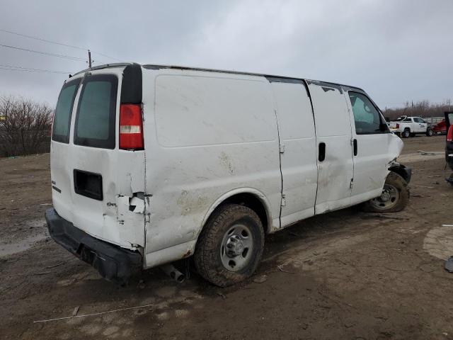 1GCZGFBA9A1102484 - 2010 CHEVROLET EXPRESS G2 WHITE photo 3