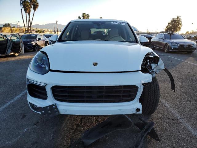 WP1AA2A22GLA10288 - 2016 PORSCHE CAYENNE WHITE photo 5