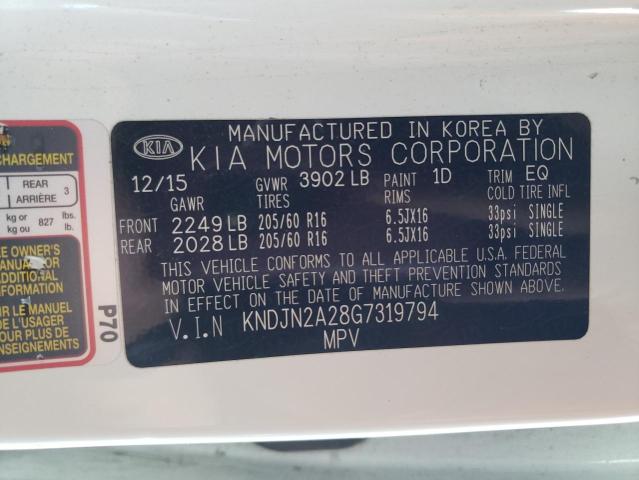 KNDJN2A28G7319794 - 2016 KIA SOUL WHITE photo 13