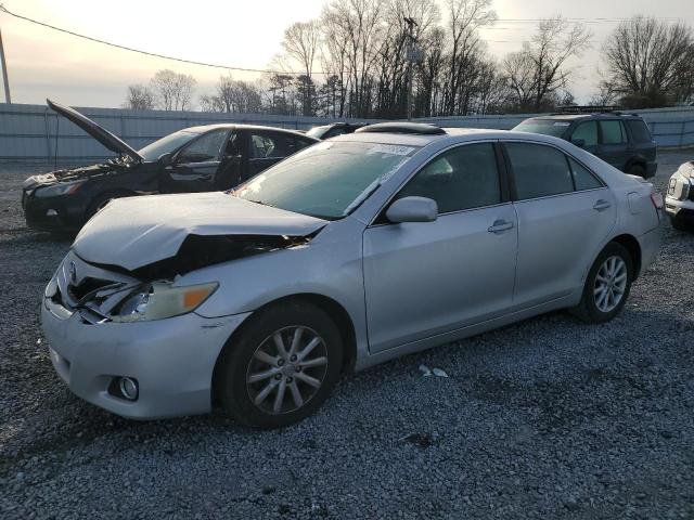 4T1BF3EK2AU005502 - 2010 TOYOTA CAMRY BASE SILVER photo 1