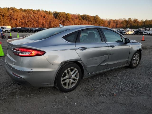 3FA6P0HD3LR184745 - 2020 FORD FUSION SE SILVER photo 3