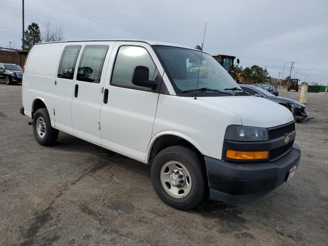 1GCWGAFP8M1309649 - 2021 CHEVROLET EXPRESS G2 WHITE photo 4