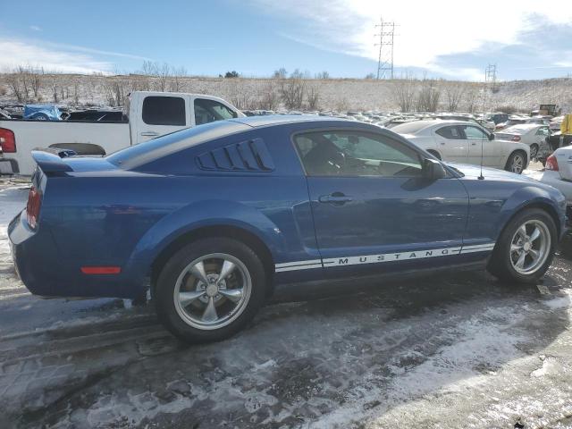 1ZVFT80N565231352 - 2006 FORD MUSTANG BLUE photo 3