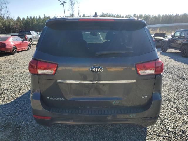 KNDMB5C17F6042345 - 2015 KIA SEDONA LX GRAY photo 6