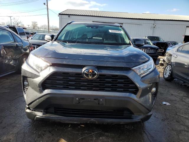 2T3P1RFV3KC026417 - 2019 TOYOTA RAV4 XLE GRAY photo 5